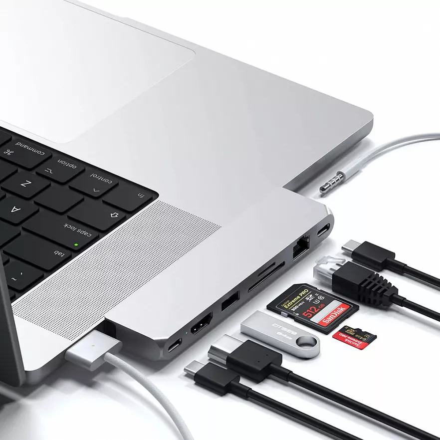 USB-концентратор Satechi Pro Hub Max серебристый